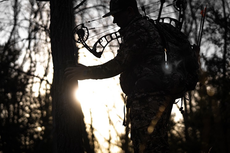Pre Rut Whitetail Hunting 