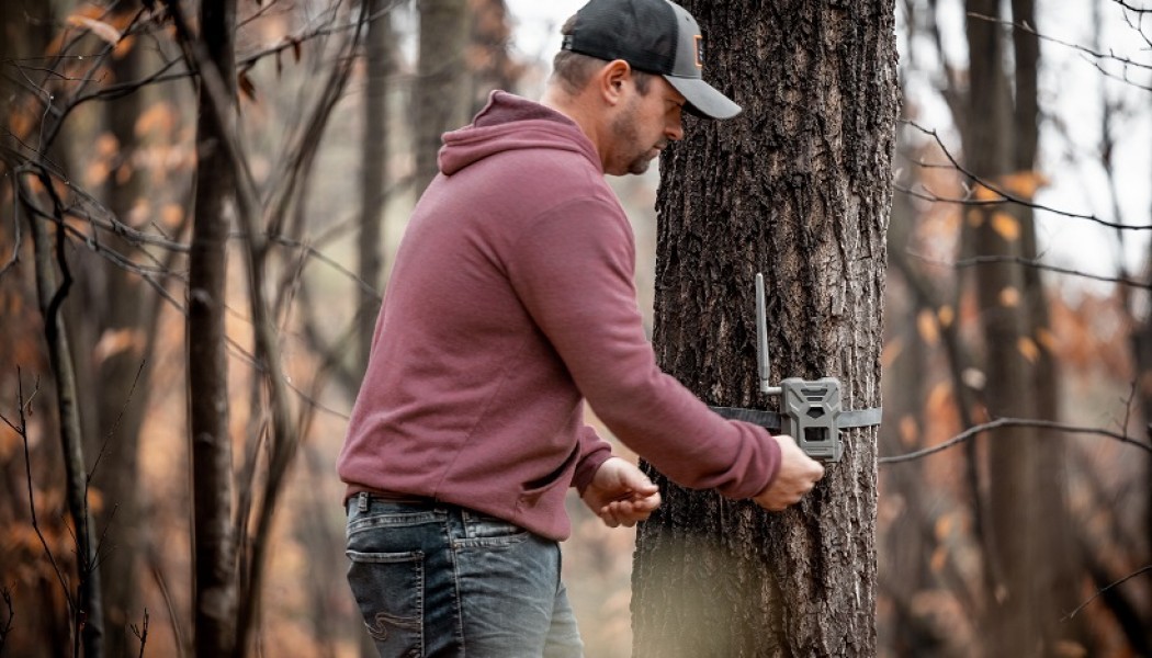 What is a Dual-Sim Trail Camera?