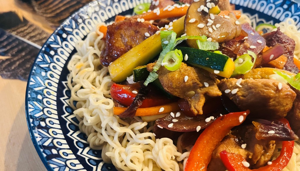 Savourez Votre Chasse: Saut&eacute; de dindon sauvage style G&eacute;n&eacute;ral Tao